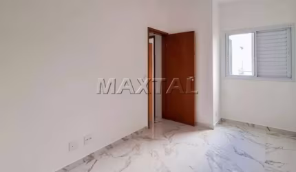 Apartamento à venda, com 2 dormitórios, 1  banheiros, área de serviço em Santana
