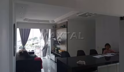 Apartamento no Mandaqui, com 2 quartos sendo uma suíte, sala com varanda estendida, cozinha e vaga.