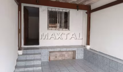 Sobrado residencial à venda, com 3 dormitórios, 1 suíte, e 1 vaga de garagem. Guarulhos.