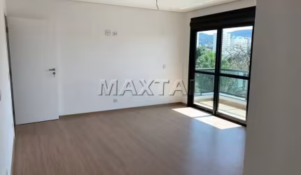 Casa no Tremembé, com 400m². 4 quartos, 4 suítes, 2 lavabo, 6 vagas e piscina.