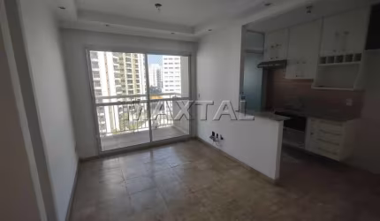 Apartamento à venda, com 2 dormitórios, 2 vagas de garagem, próximo ao Metrô Santana.