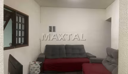 Sobrado à Venda, com 2 Quartos, 2 vagas e 2 banheiros com 125 m² na Vila Nivi.