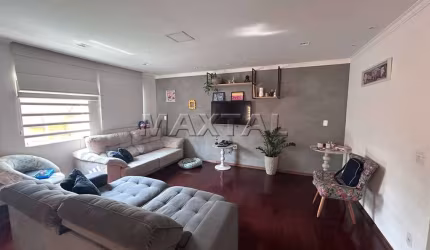 Sobrado à venda de 300m², com 4 dormitórios e 3 suítes, próximo a Braz Leme.