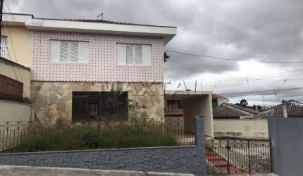Sobrado no Jardim Yara com 240m², 3 Dormitórios, 1 suíte, 3 banheiros e 4 vagas.