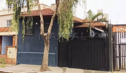 Vende-se Casa e Galpão, totalizando 520m² de terreno no Bairro do Bom Retiro