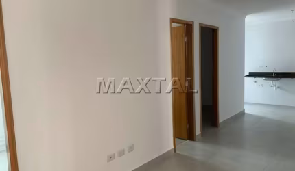Apartamento à venda de 35m² no Tucuruvi. Com 2 Quartos e varanda. Aceita Pet.