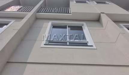 Sobrado na Vila Gustavo, com 3 quartos sendo 1 suíte, sacada, espaço gourmet, de 2 a 3 vagas.