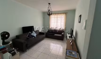 Sobrado de 112m², 3 dormitórios, sala, cozinha, 3 banheiros, área de serviço, 1 vaga de garagem.