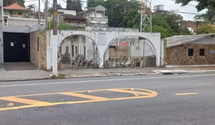 Terreno no Tremembé, na Avenida Nova Cantareira, com 480 m². Estuda-se Proposta e Permuta.