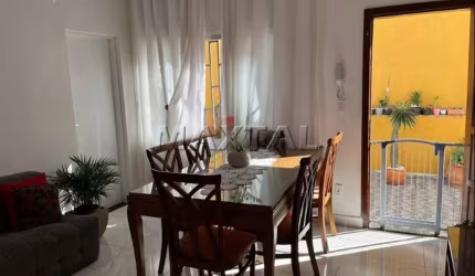 Casa de Vila na região de Santana com 72m², com 2 dormitório, 1 sala e 3 banheiros.