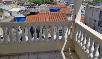 Sobrado à venda no imirim, com 3 dormitórios, sendo 1 suite, sacada e 3 banheiros.