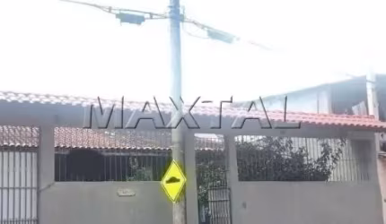 Casa à venda de 140m², com 2 dormitórios e 1 suíte e 3 vagas, em Mairiporã.