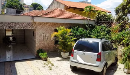Casa térrea à venda na Vila Guilherme, com 3 dormitórios, sendo 1 suíte , churrasqueira e 4 vagas.