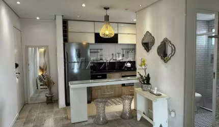 Apartamento de 55m² à venda na Luz inteiro reformado, 2 dormitórios, 1 banheiro e 1 vaga. Com lazer.