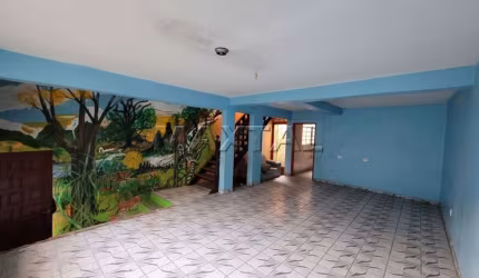 Casa comercial 330m², banheiros, próximo a Avenida Braz Leme e Ponte da Casa Verde.