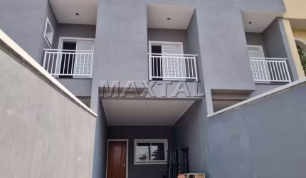 Sobrado à venda no Jardim Paraiso, com 3 quartos sendo 1 suíte e 3 vagas, no Parque Mandaqui.