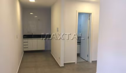 Apartamento novo para locação, com 02 dormitórios, a 800 metros do Metrô Parada Inglesa.