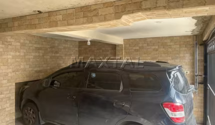 Sobrado à venda de 220m².  De 4 dormitórios sendo 1 suite, 3 banheiros e 2 vagas - Vila Ema.
