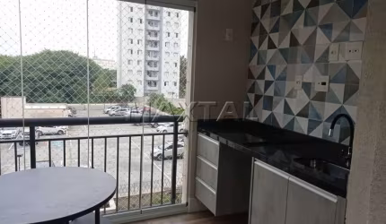 Apartamento à Venda no Chacara Santana Residencial Clube de 70m². Com 2 dormitórios e 1 vaga.