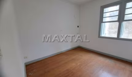 Conjunto Comercial em Santana com 6 salas, dois banheiros, terraço, próximo ao Metro Santana.