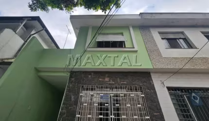 Casa de 150m², 4 quartos, 2 salas, 3 banheiros e 1 vaga. Próximo ao metrô Jardim São Paulo.