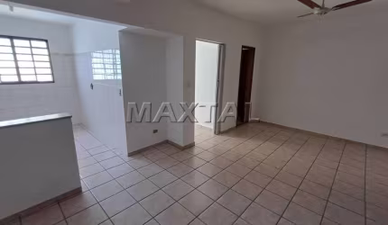 Imóvel comercial para locação de 100m², com 3 salas e 2 banheiros, em Santana.