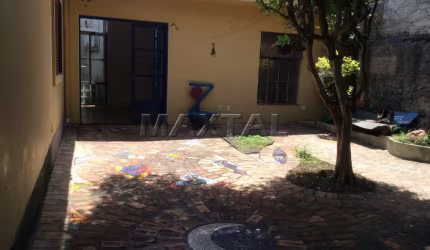 Duas casas e um salão à venda na Conselheiro Moreira de Barros, com 250m² e 2 vagas de garagem.