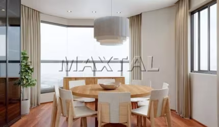 Apartamento à venda com 4 dormitórios, 2 suítes, 5 banheiros e 3 vagas, de 210m².