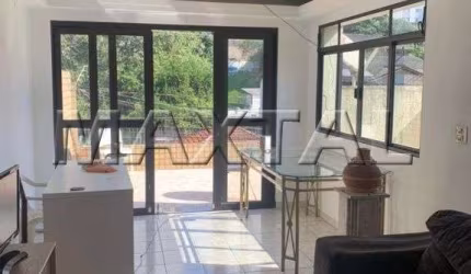 Sobrado à venda de 150m², Com 5 Dormitórios, 1 suíte e 2 vagas na Água Fria.