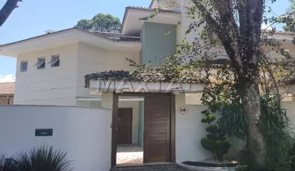 Casa em condominio à venda de 450m² em condomínio fechado, com 4 dormitórios, 3 Suítes e 10 vagas