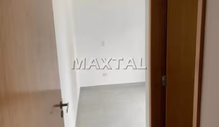 Apartamento à venda próximo do Metrô Tucuruvi, com 1 Dormitório com 25,78m². Agende sua visita!