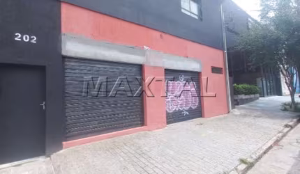 Ponto Comercial de 89m², para alugar, com 2 banheiros e cozinha, em Santana.
