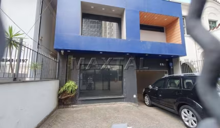 Loja comercial para locação de 220m², com 7 salas e 5 banheiros, em Perdizes.