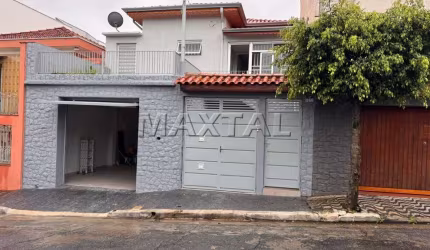 Casa à venda na Vila Nivi de 200 m², toda reformada,  com 2 dormitórios sendo 1 suíte e 1 vaga.