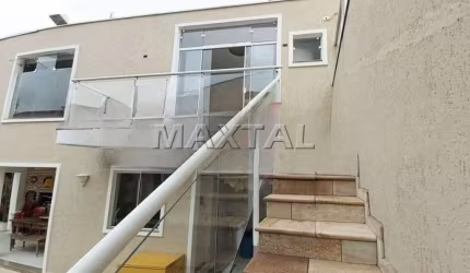 Casa terrea de 200m² com 3 dormitórios, 6 banheiros e 3 vagas,  Jardim São Paulo.
