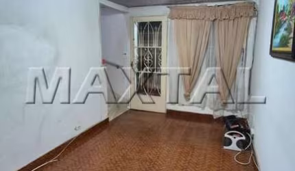 Casa de 70m², 2 dormitórios, 1 banheiro, sala, cozinha, lavanderia ,terraço nos fundos e quintal.