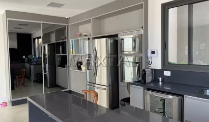 Sobrado à venda com 3 Quartos, sendo 3 suítes, com 4 vagas de garagem 480M² na região de Santana