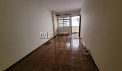 Apartamento para alugar na Avenida Braz Leme, com 1dormitório e 1 vaga de garagem.