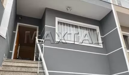 Sobrado na Vila Nova Mazzei com 3 suítes, 5 vagas, piscina e churrasqueira, de 182m².