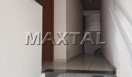 Kitnet de 46m² na Vila Guilherme, com 1 dormitório, 1 banheiro, sem vaga de garagem.