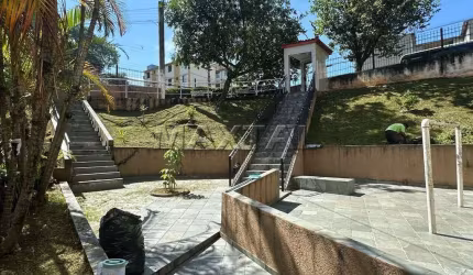 Apartamento no Térreo no Jardim Peri com aproximadamente 50 m² com 2 dormitórios e 1 vaga.