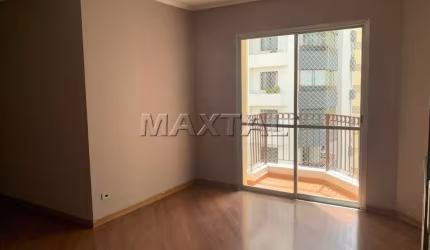 Apartamento à venda em Santa Teresinha de 3 dormitórios, 1 vaga, 2 salas e com 70m², em andar alto.