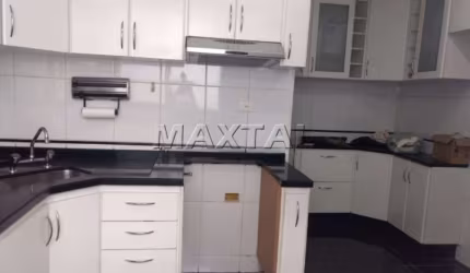 Locação de casa térrea  com 100 m² no Imirim com 3 quartos, sendo 1 suíte e 2 vagas.