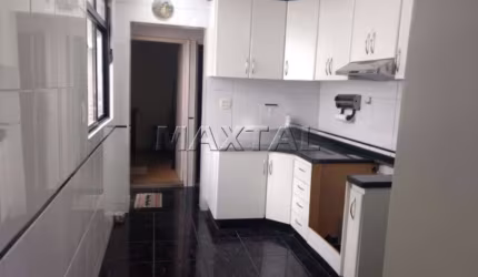 Casa Térrea à venda com 100 m² no Imirim. Com 3 quartos, sendo 1 suíte e 2 vagas de garagem.
