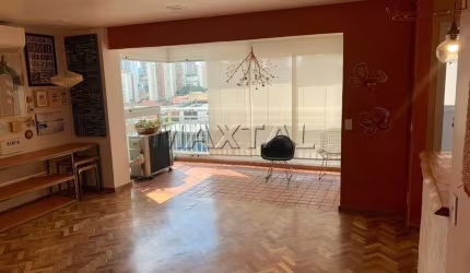 Apartamento para Alugar em Santana com 101m², com 2 Dormitórios, 1 Suíte, 2 Banheiros e 2 Vagas.