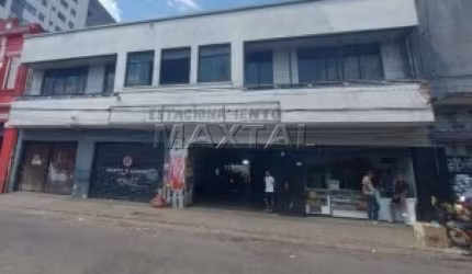 Imovel Comercial no Centro de São Paulo, com 1.714m²  4 banheiro e estacionamento.