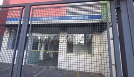 Prédio comercial à venda no Tucuruvi com 382m², com 15 salas, 5 banheiros e 3 vagas.