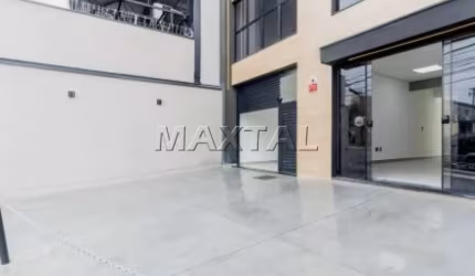 Galpão Comercial no Carandiru de 400m² com 3 salas, 8 banheiros, 3 vagas de garagem.