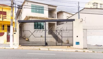 Sobrado Comercial em Santana para Locação de 300m², com 8 salas, 5 banheiros, 5 vagas de garagem.