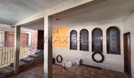 Sobrado à venda no Jardim Daysy na Rua Antônio Portugal, de 420 m²,  7 dormitórios e 3 vagas.